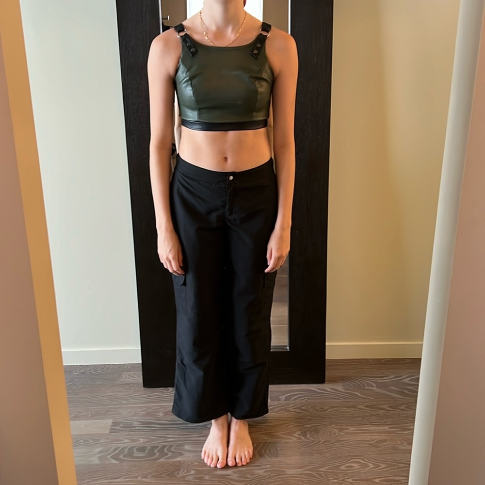 Weissman 2 piece hip hop dance costume. Pants in XS adult, top is XS adult